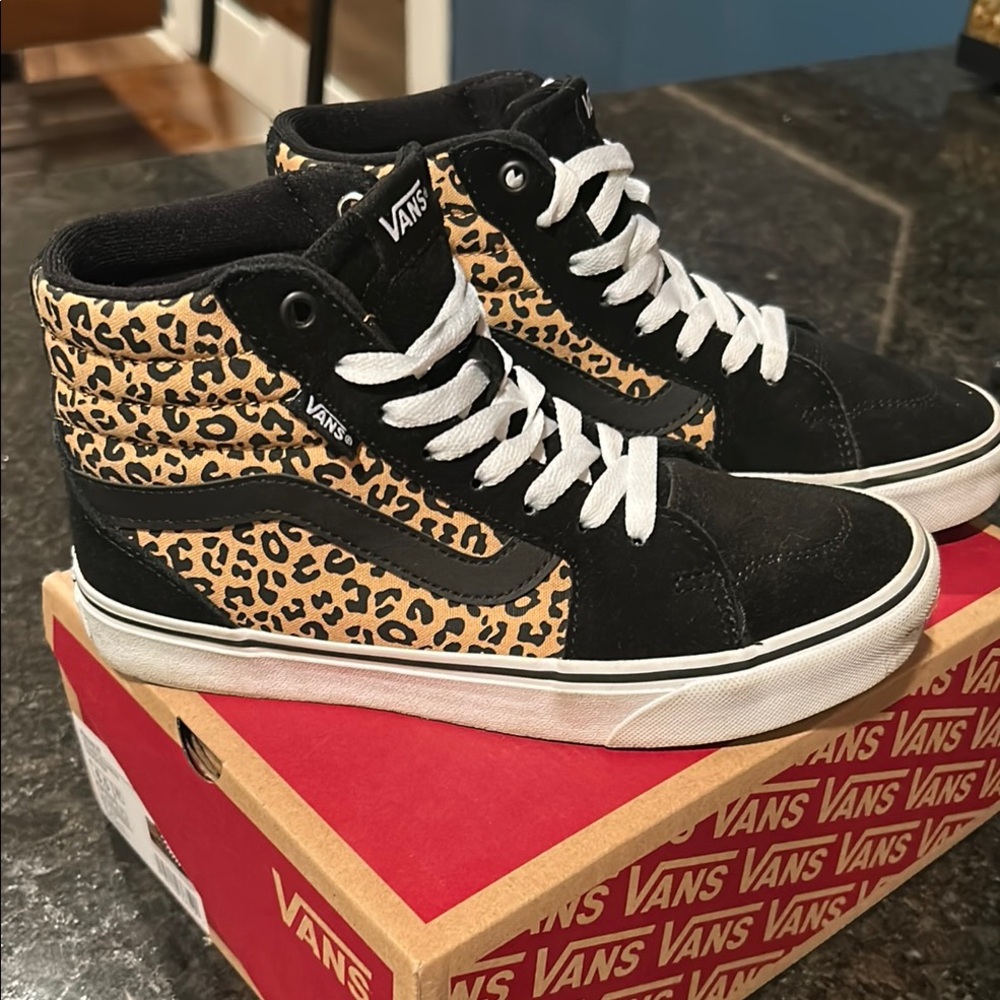 Vans Women's Black and Leopard High-Top Sneakers